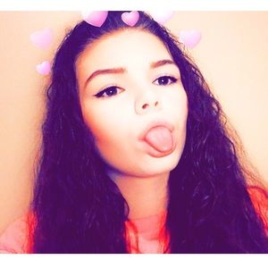 Meet your Posher, Cece